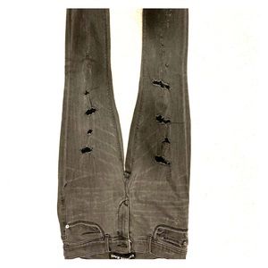 Size 4 Gray wash distressed skinny jeans